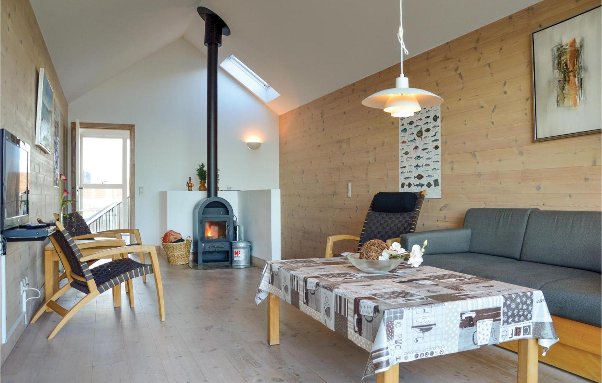 2 Bedroom Gorgeous Home In Hvide Sande Extérieur photo
