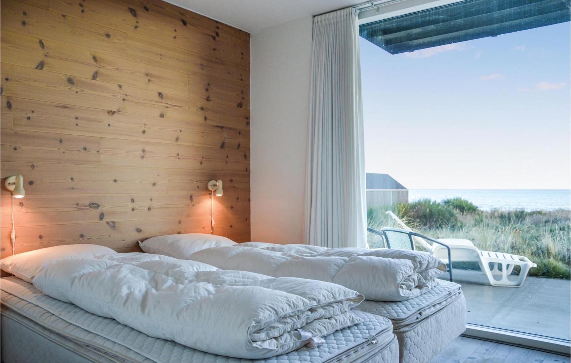 2 Bedroom Gorgeous Home In Hvide Sande Extérieur photo