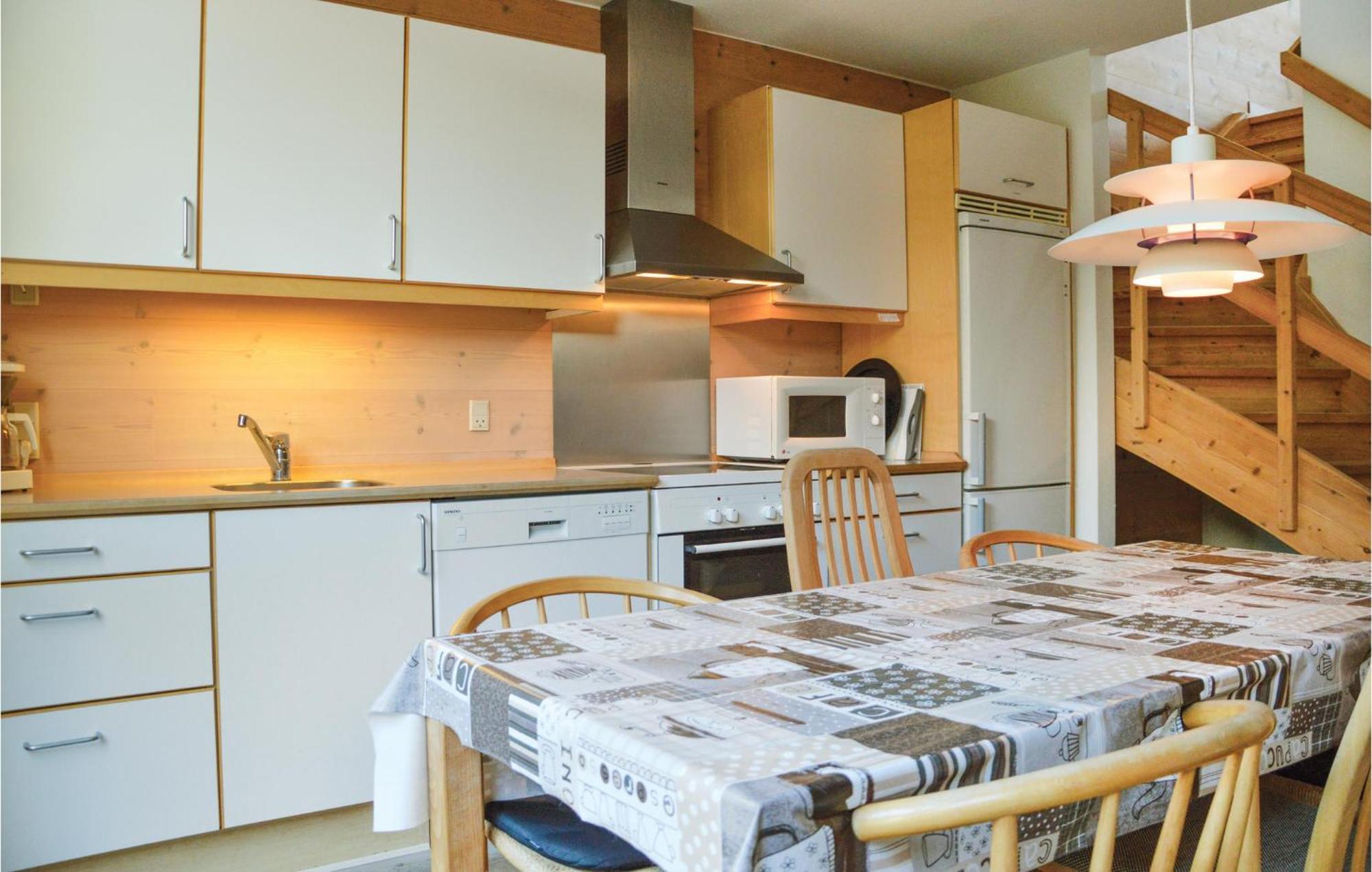 2 Bedroom Gorgeous Home In Hvide Sande Extérieur photo